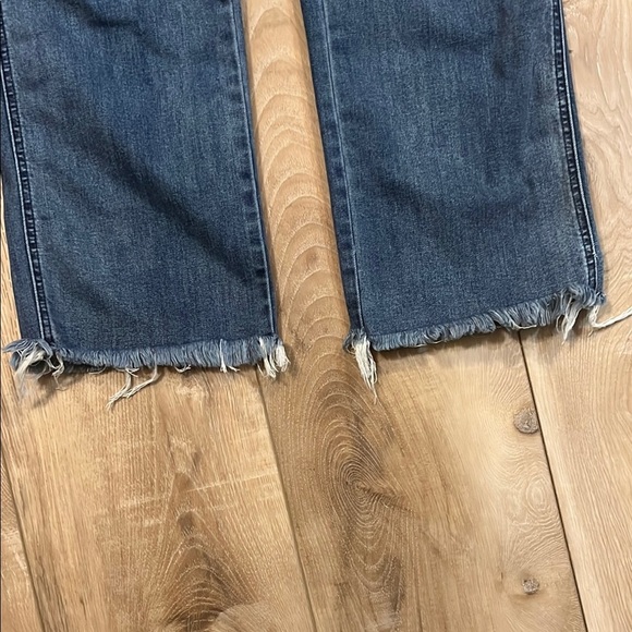 JUDY BLUE Women's Straight Fit Jeans with Distressed Details size 3/26 - Picture 2 of 16